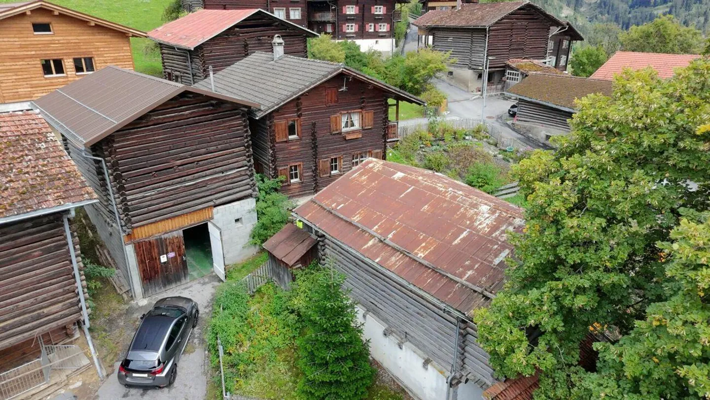 Casa Walser con carattere e potenziale: Casa unifamiliare con due St... - Foto 3 di 15
