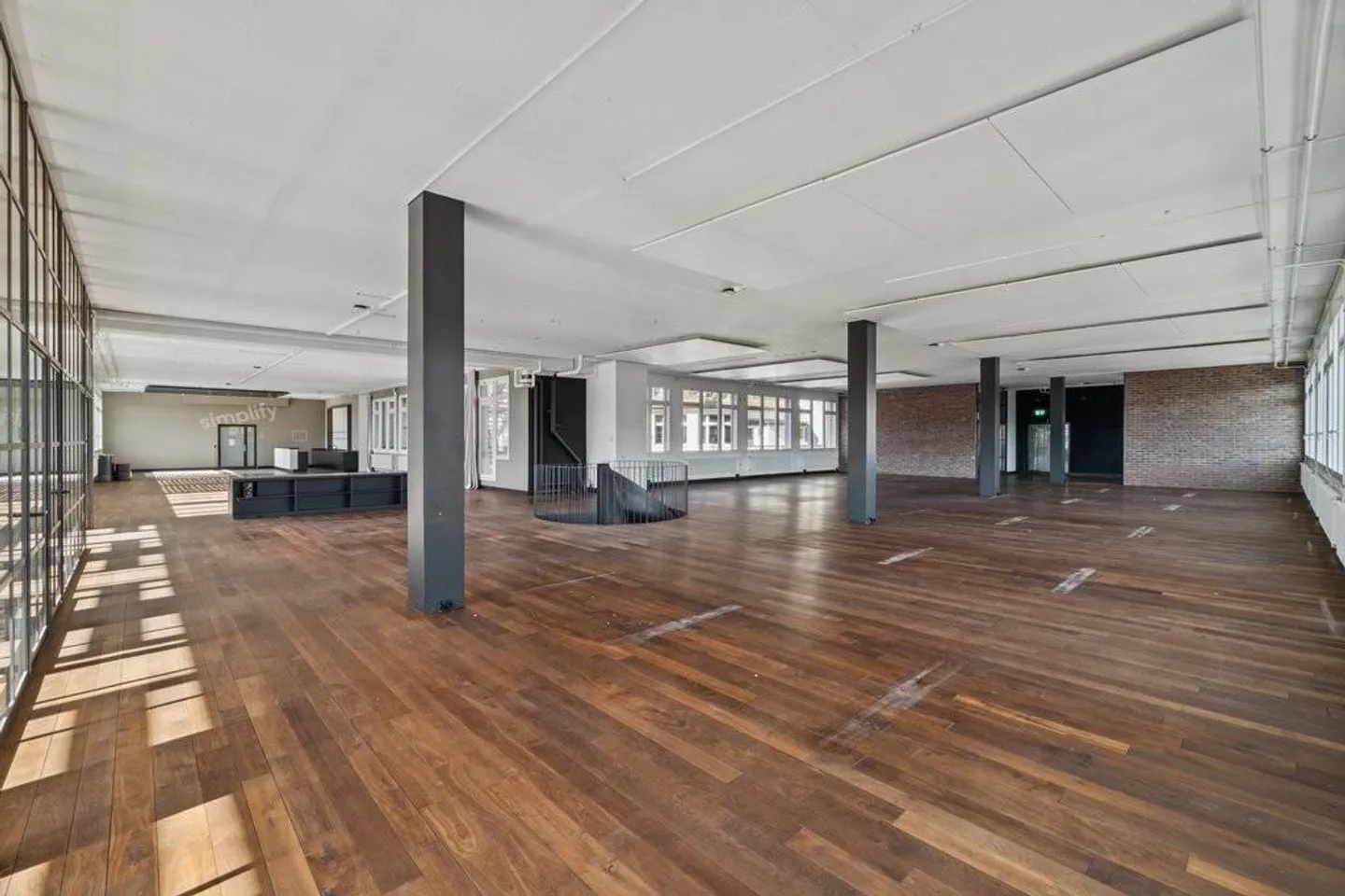 Geräumige Bürofläche in Zürich - Foto 3 von 11