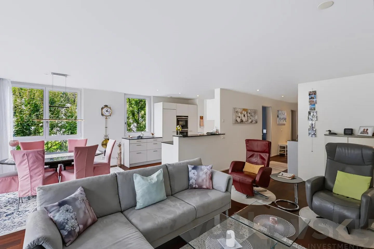 Luxus - 3.5 Zimmer Wohnung direkt beim Bahnhof Ebikon - Photo 2 sur 13