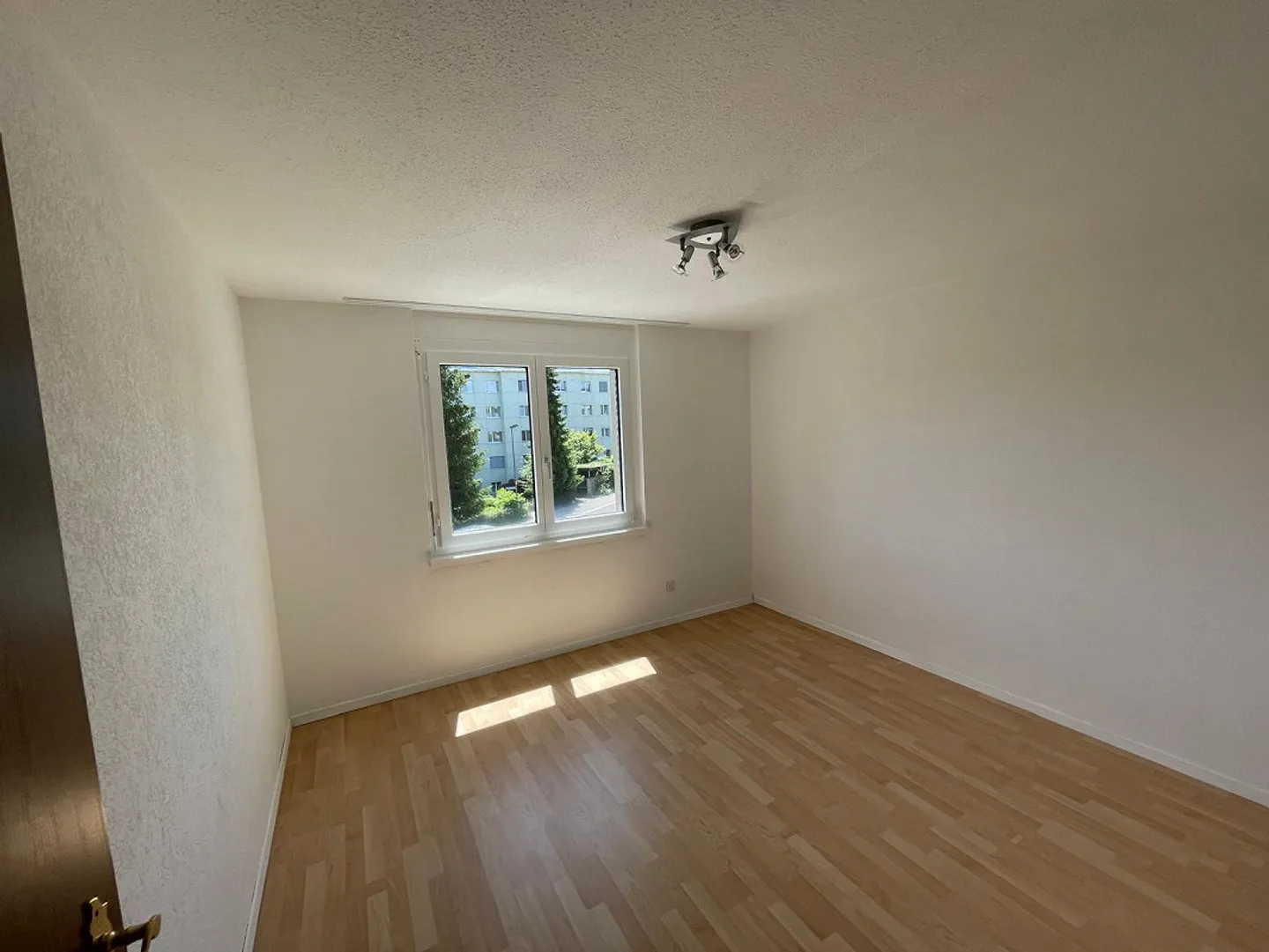 Helle 4.5 Zimmer Wohnung - Foto 4 von 14