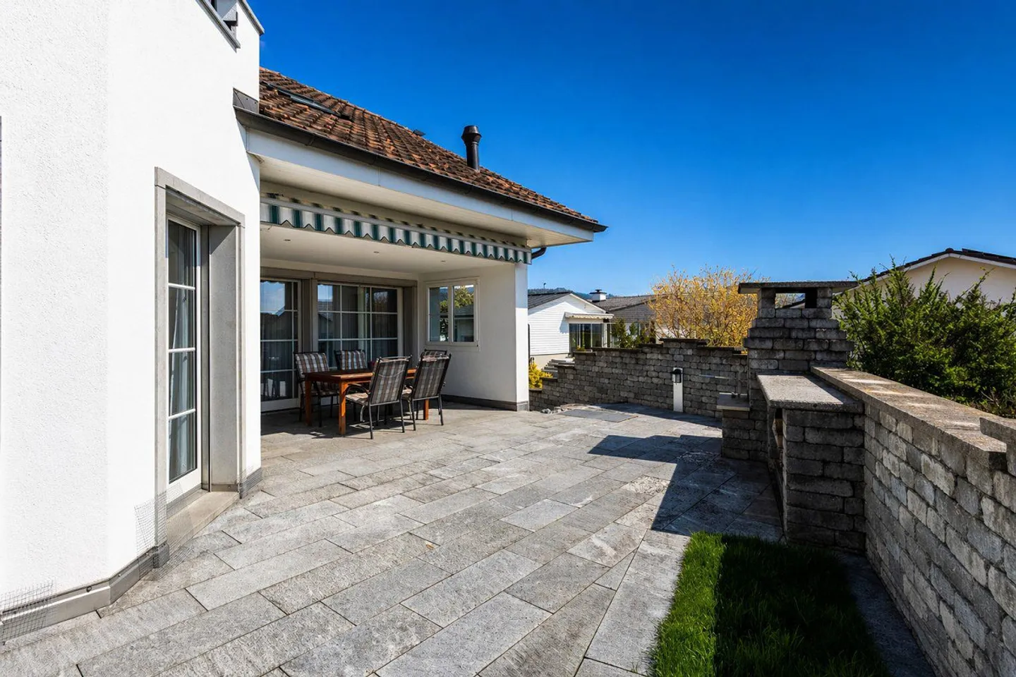 Villa spacieuse avec jardin idyllique - Photo 6 sur 9
