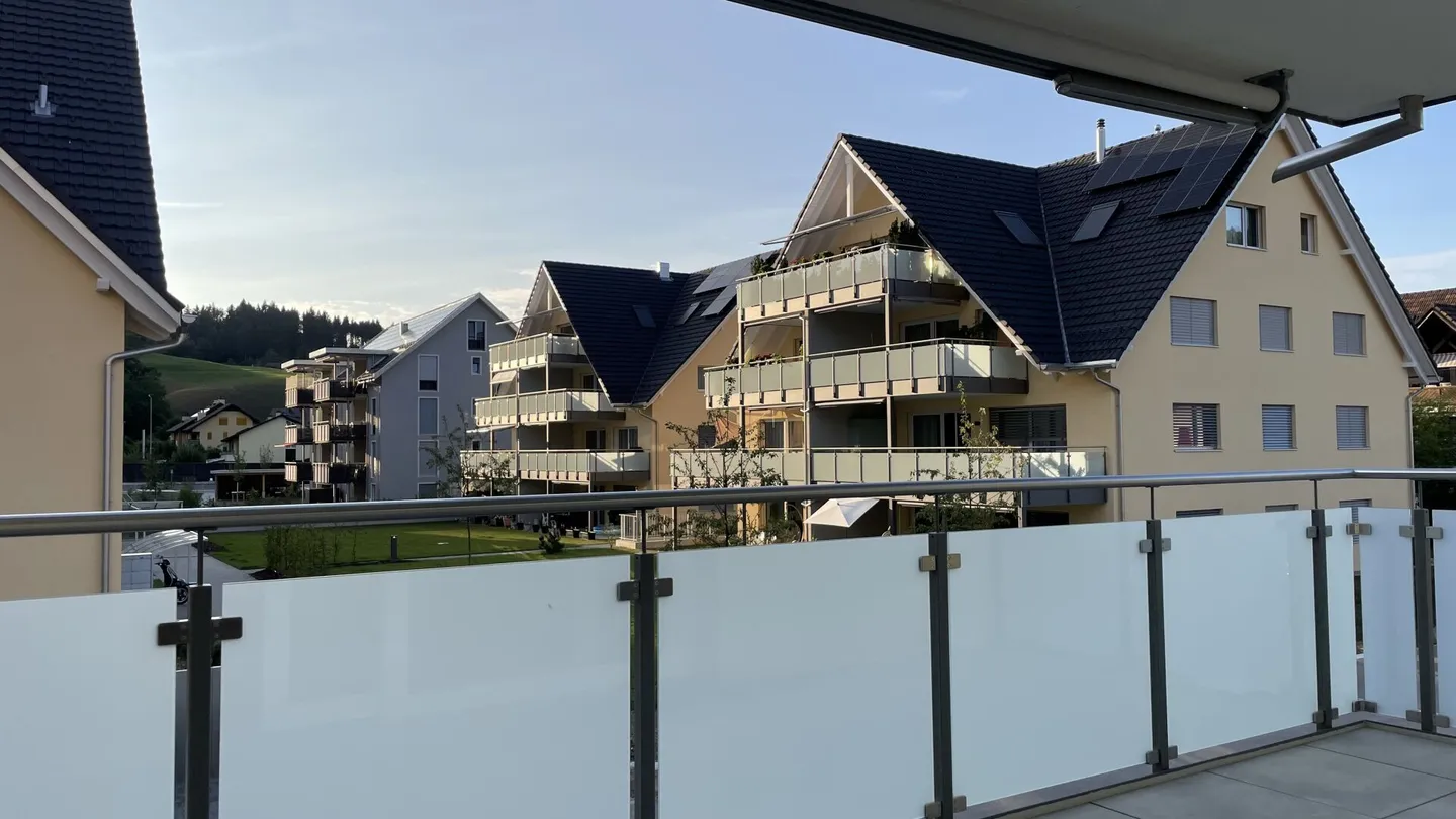 PRIMA OCCUPAZIONE IN NUOVA COSTRUZIONE MODERNA - Foto 2 di 9