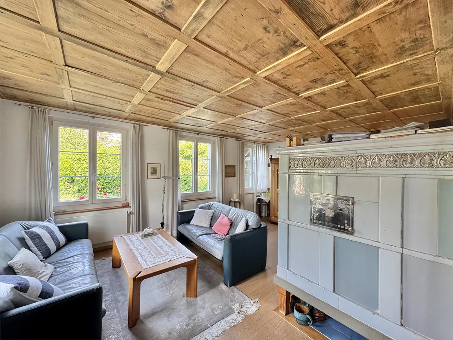 Casa in legno ben tenuta con giardino da sogno e vista panoramica - ampliabile - Foto 6 di 11