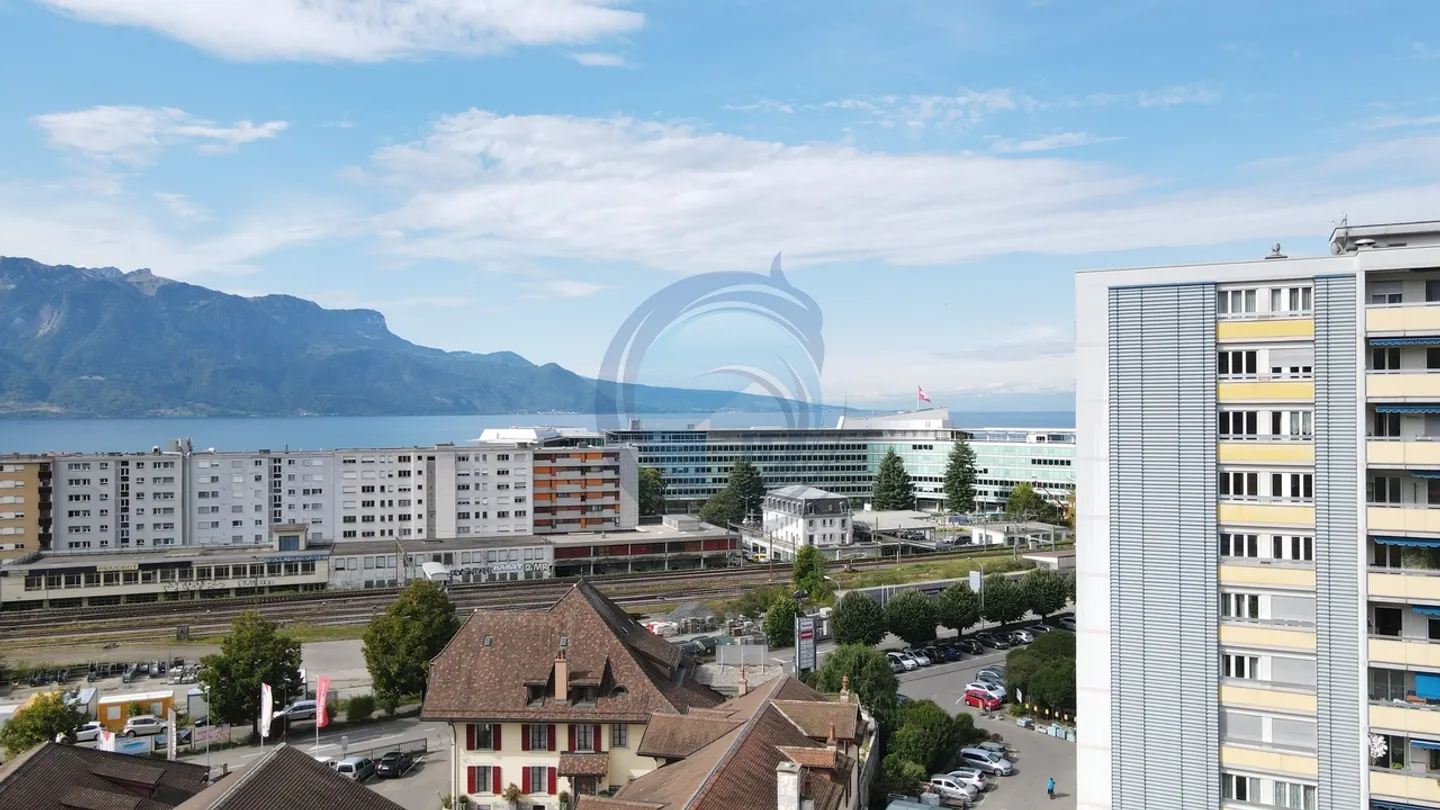 5-ROOM APARTMENT WITH BALCONY NEAR DOWNTOWN VEVEY - Photo 3 of 13