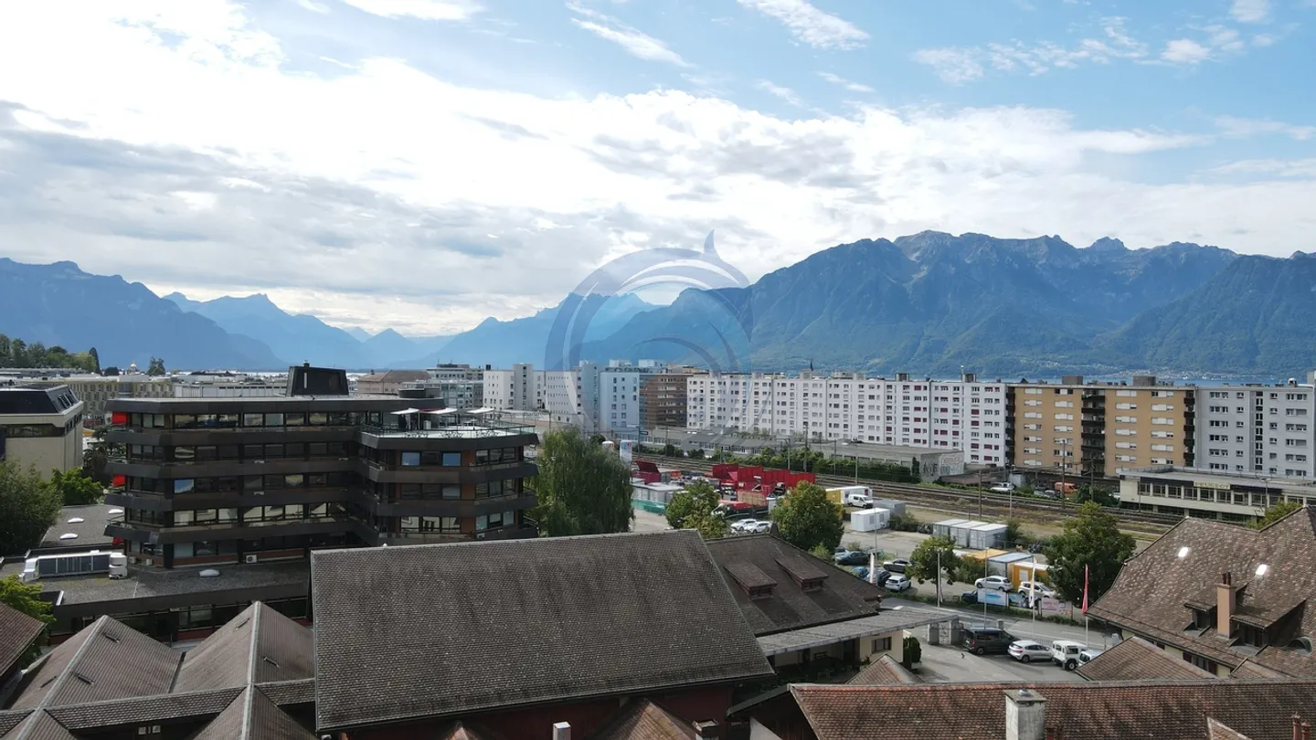 5-ROOM APARTMENT WITH BALCONY NEAR DOWNTOWN VEVEY - Photo 4 of 13