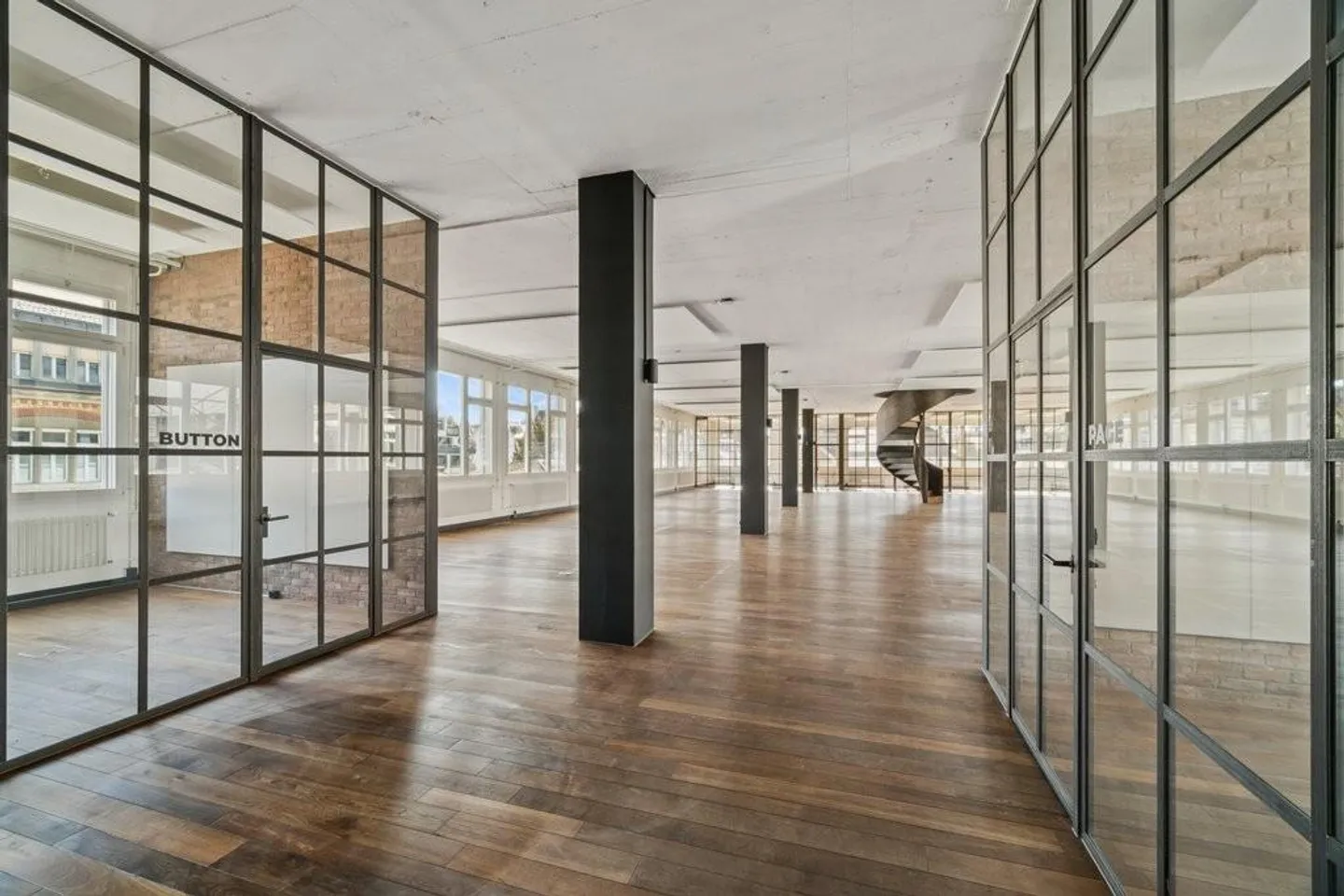 Attractive Office Space in the Heart of Zurich Enge - Photo 3 of 10