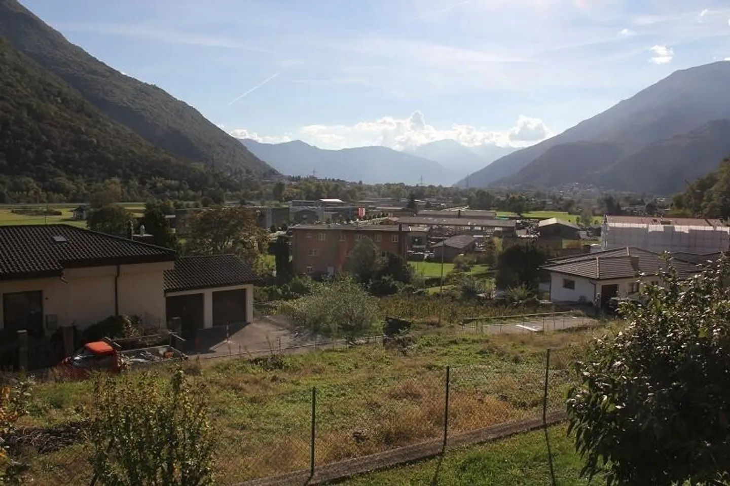 4 1/2-Zimmer Neubau Gartenwohnung in 3-Familien-Haus - Foto 2 von 13