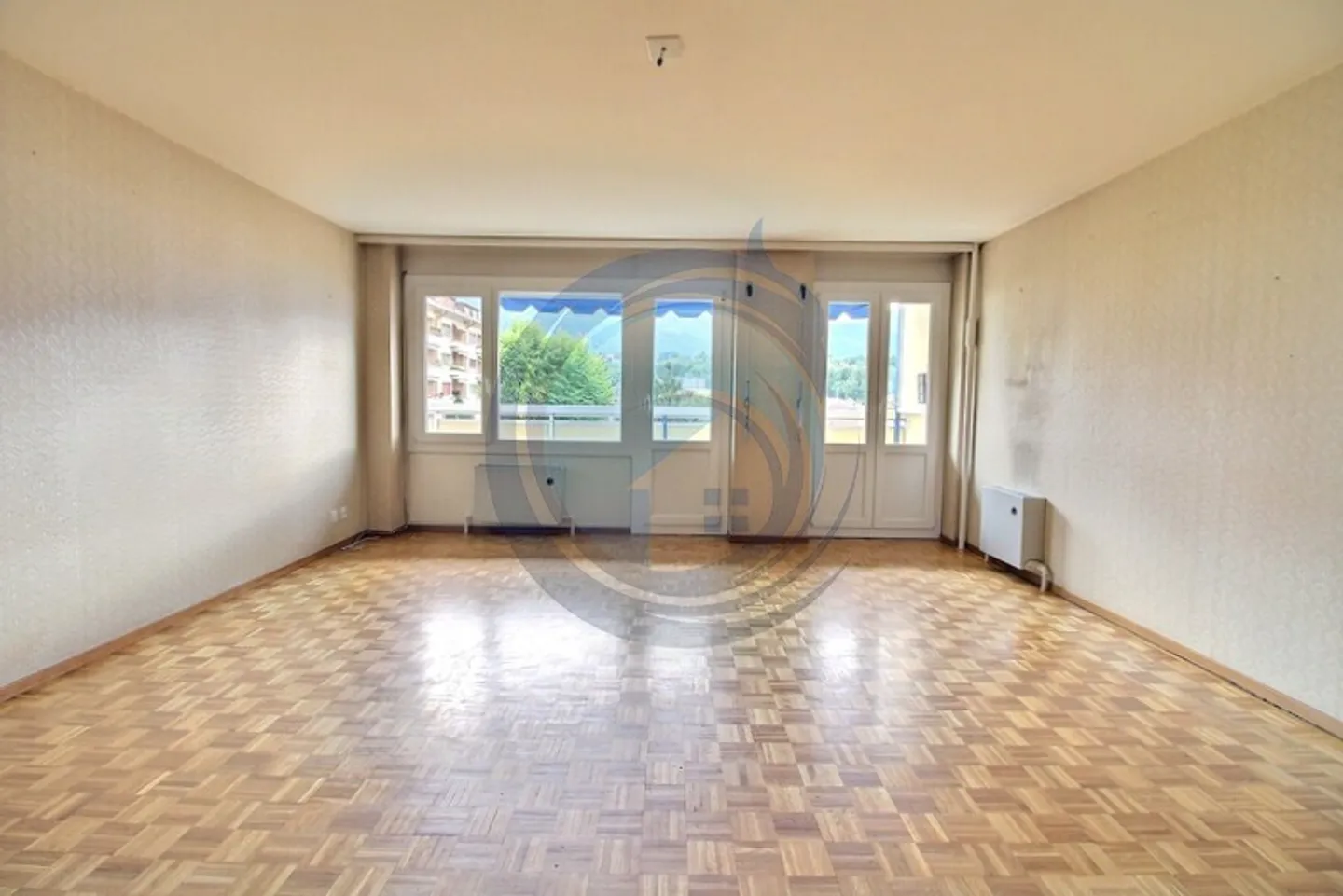5-ROOM APARTMENT WITH BALCONY NEAR DOWNTOWN VEVEY - Photo 6 of 13
