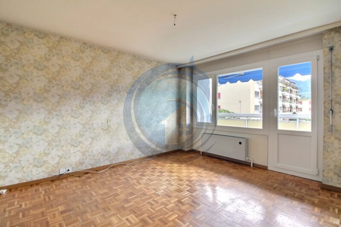 5-ROOM APARTMENT WITH BALCONY NEAR DOWNTOWN VEVEY - Photo 10 of 13