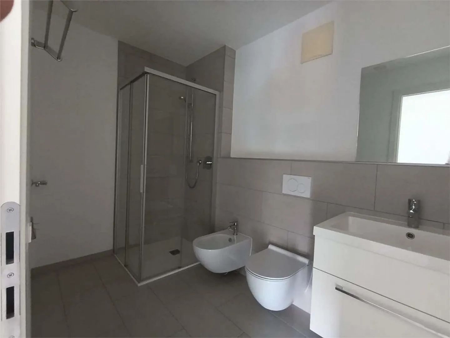 Perfekte Investition: Zusammenlegen oder Vermieten in Vernate - Foto 7 von 7