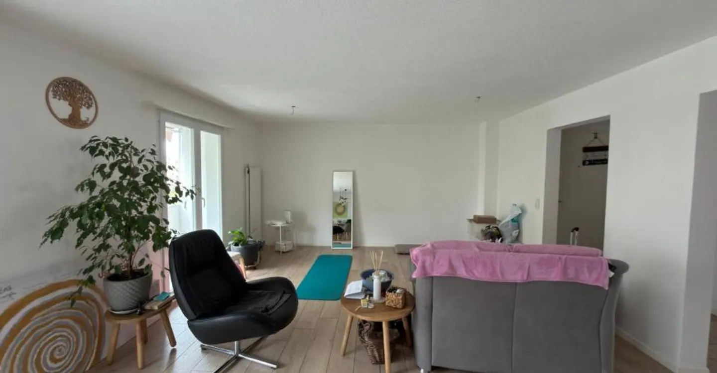 Bright 4.5-room apartment - Photo 8 of 8