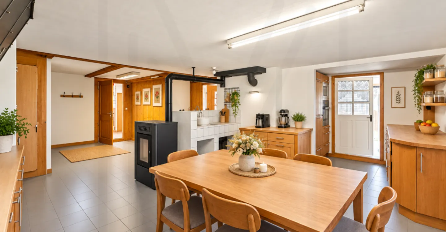 Ein authentisches Erbe, das im Herzen des Dorfes neu erfunden werden soll! Eine seltene Immobiliengelegenheit! - Foto 8 von 13
