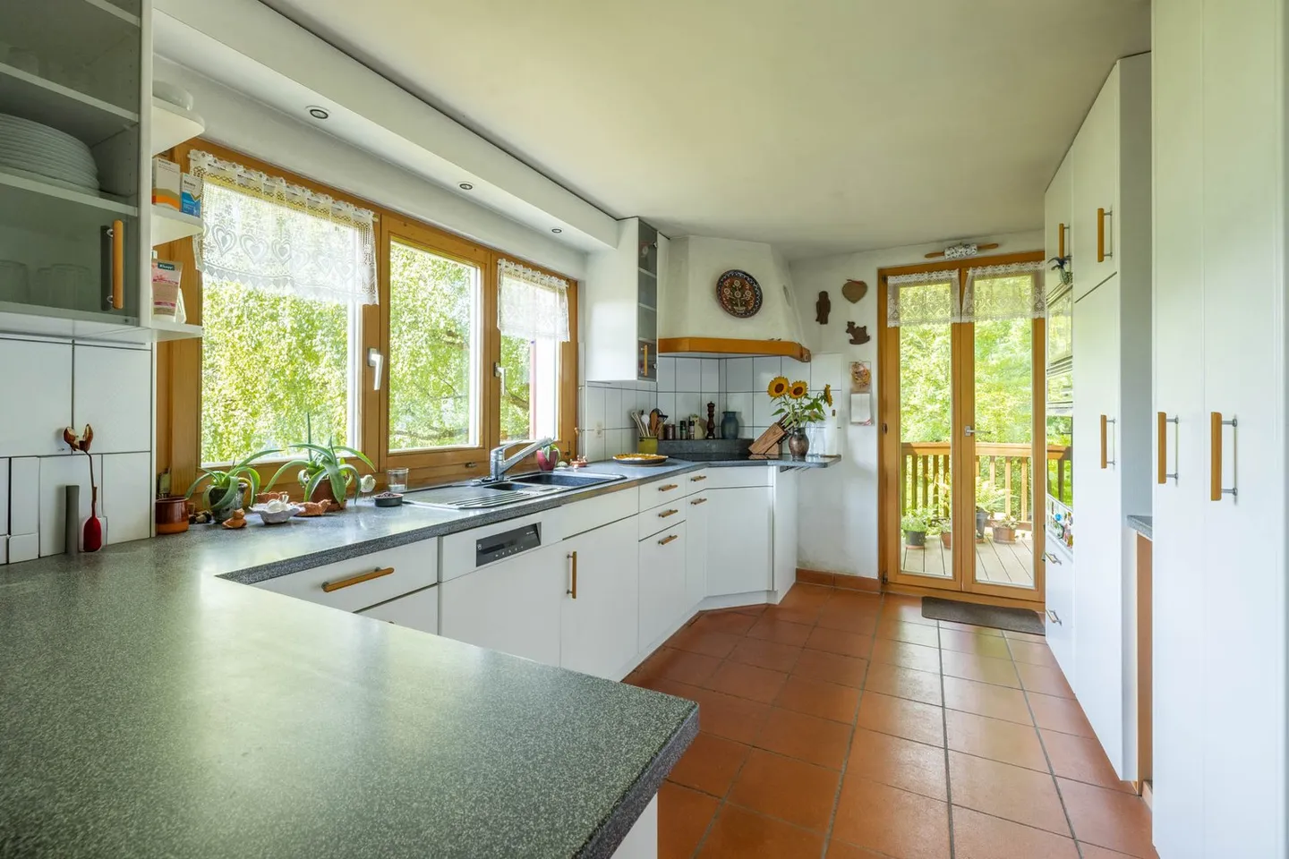 Charming Single-Family Home in Agricultural Zone - Photo 4 of 9