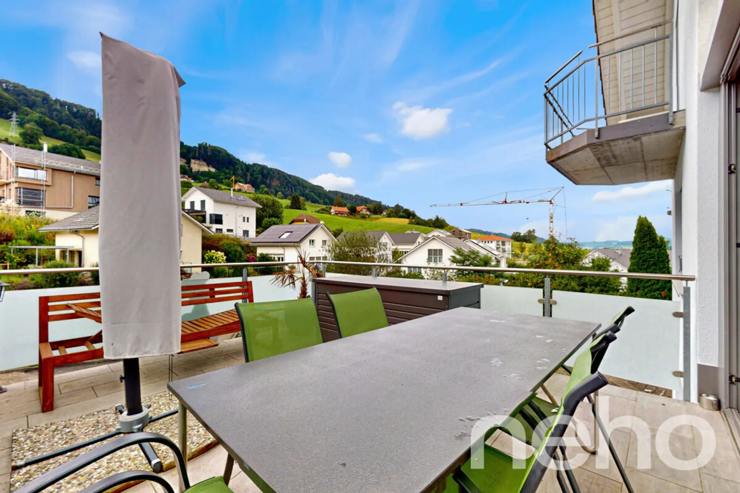 Light-flooded living comfort with winter garden and far-reaching views - Photo 11 of 13