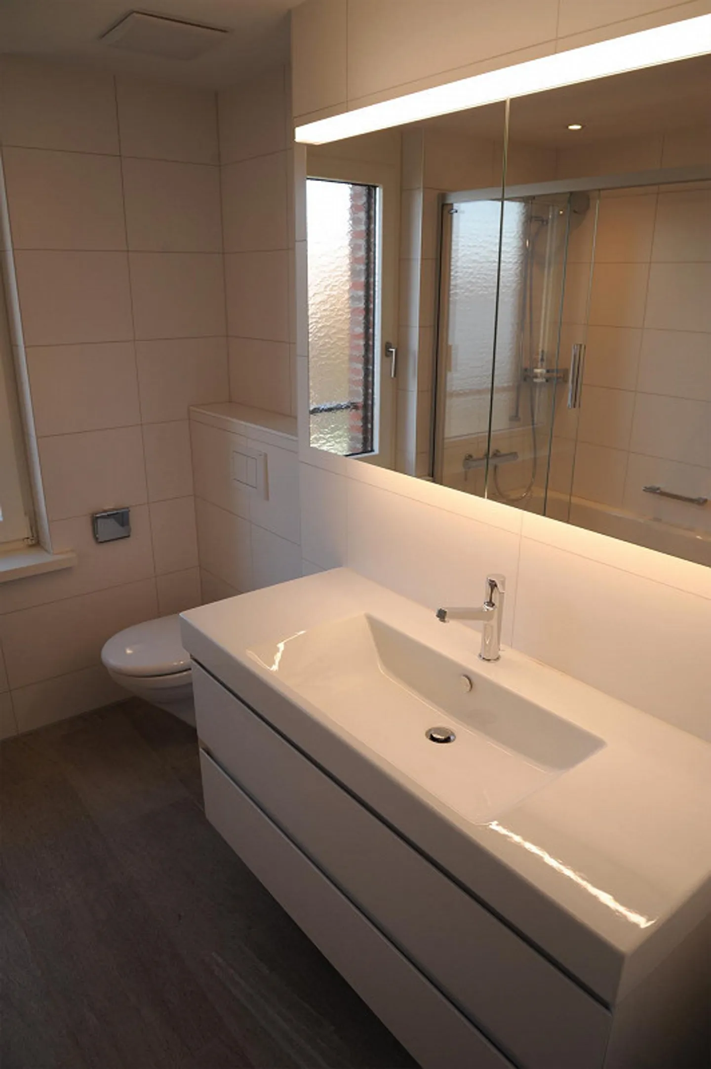 frisch sanierte Wohnung direkt am Zürichsee mit traumhafter Seesicht - Foto 14 von 16