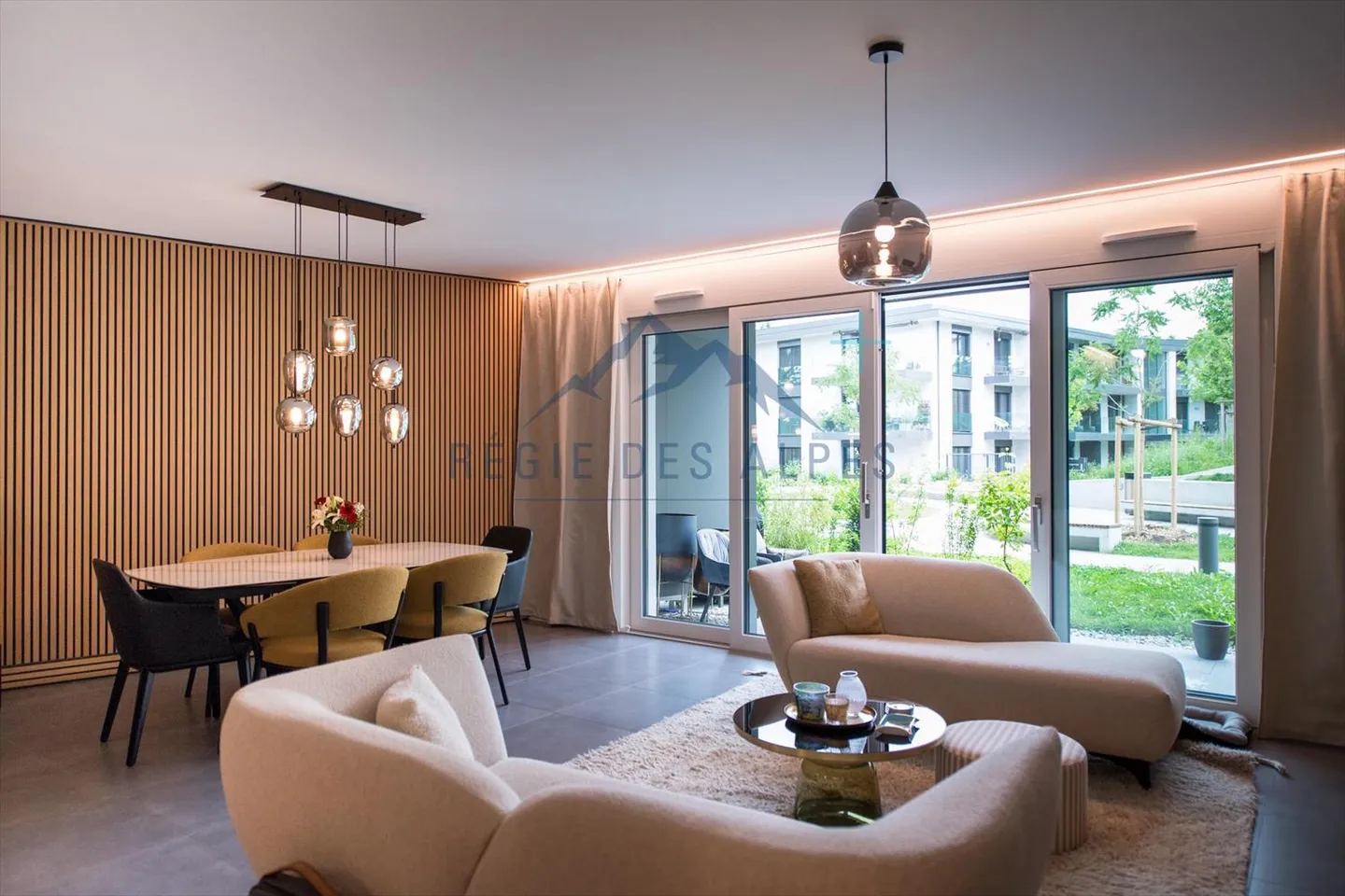 Exceptional furnished apartment in Pregny-Chambésy - Photo 1 of 5