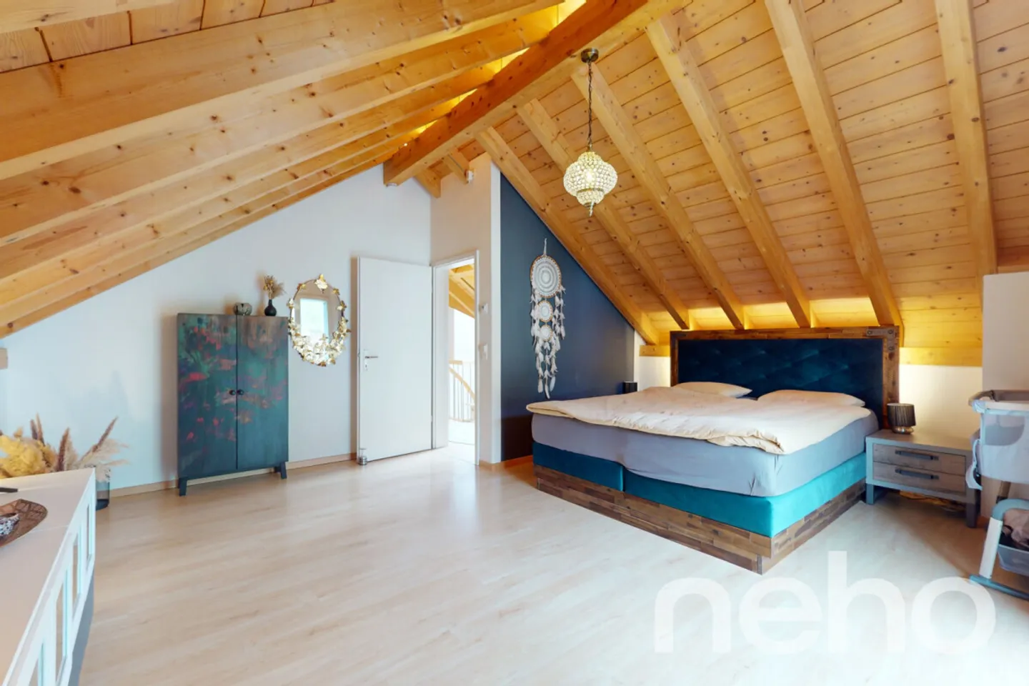 Light-flooded living comfort with winter garden and far-reaching views - Photo 5 of 13