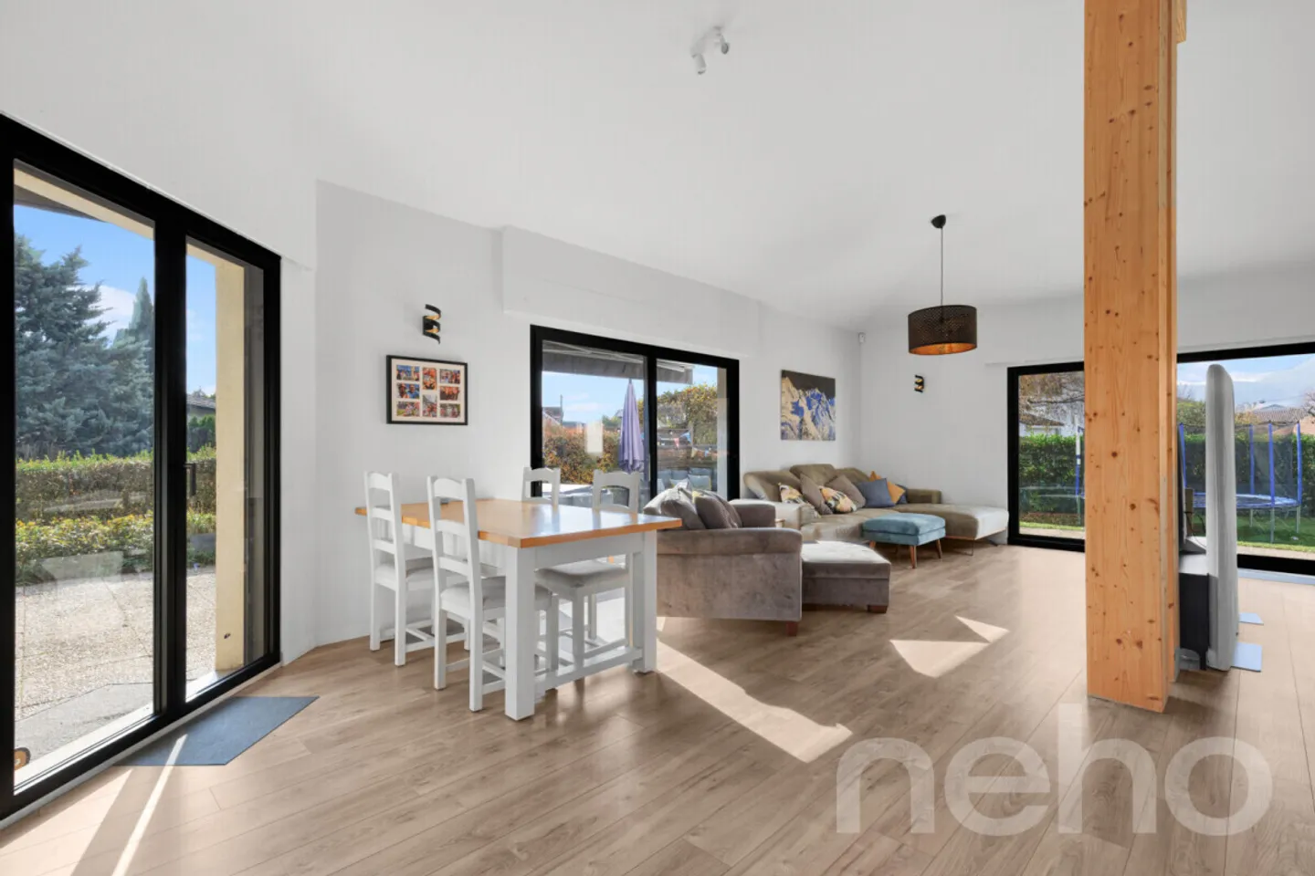 Renoviertes Architektenhaus mit großem Grundstück und großem Potenzial - Foto 1 von 12