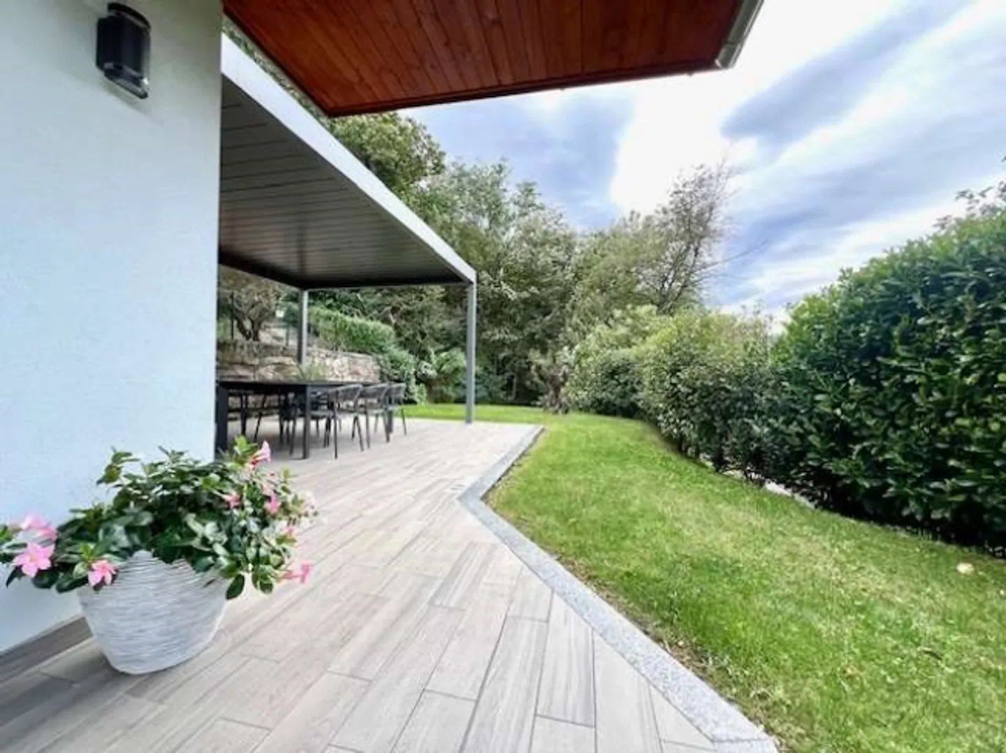 Maison jumelée élégante avec jardin - Photo 19 sur 20