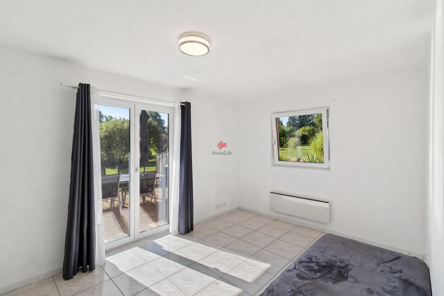 Villa con 5,5 camere e area abitativa separata - Foto 5 di 9