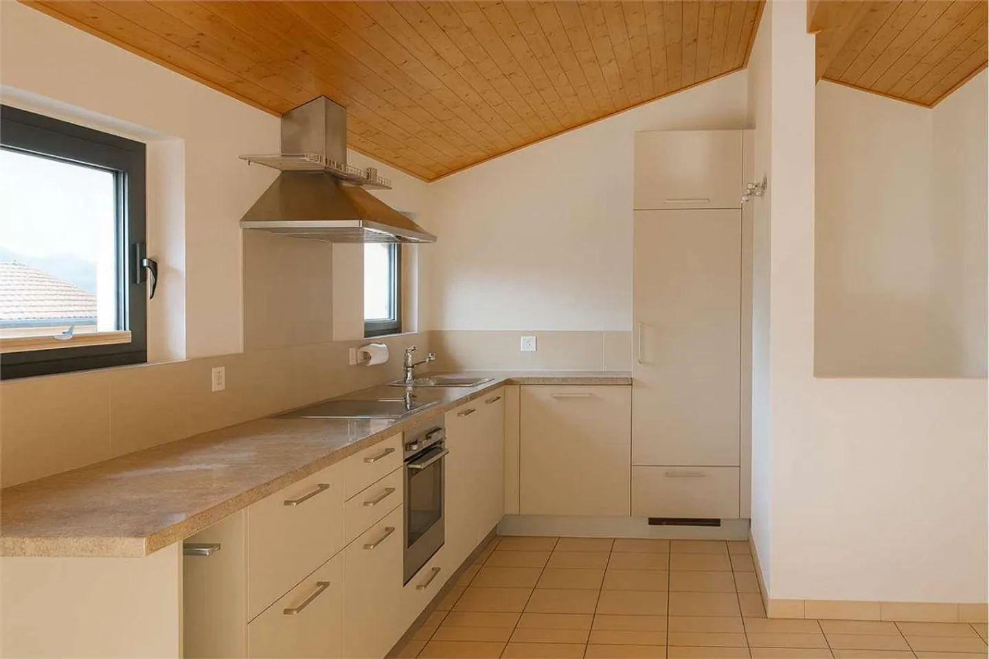 Sonvico - Fascinating Single-Family House from Recent Construction (2009) - Photo 2 of 7