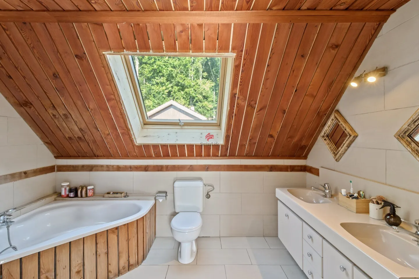 Villa con 5,5 camere e area abitativa separata - Foto 6 di 9