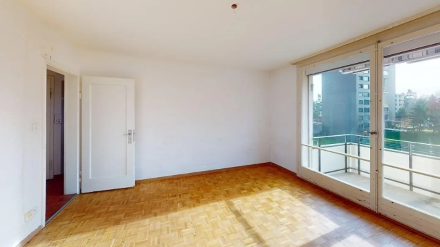 Charmante appartement 3 pièces à Zurich Seebach  Durée déterminée jusqu'au 31.03.2026 - Photo 3 sur 8