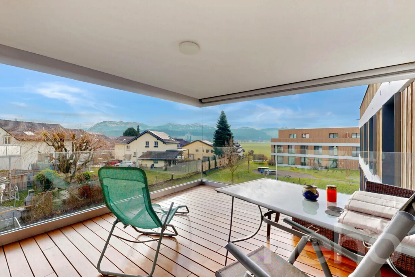 Moderne 4½-Zimmerwohnung mit grosser Loggia und Alpenblick - Foto 11 von 12