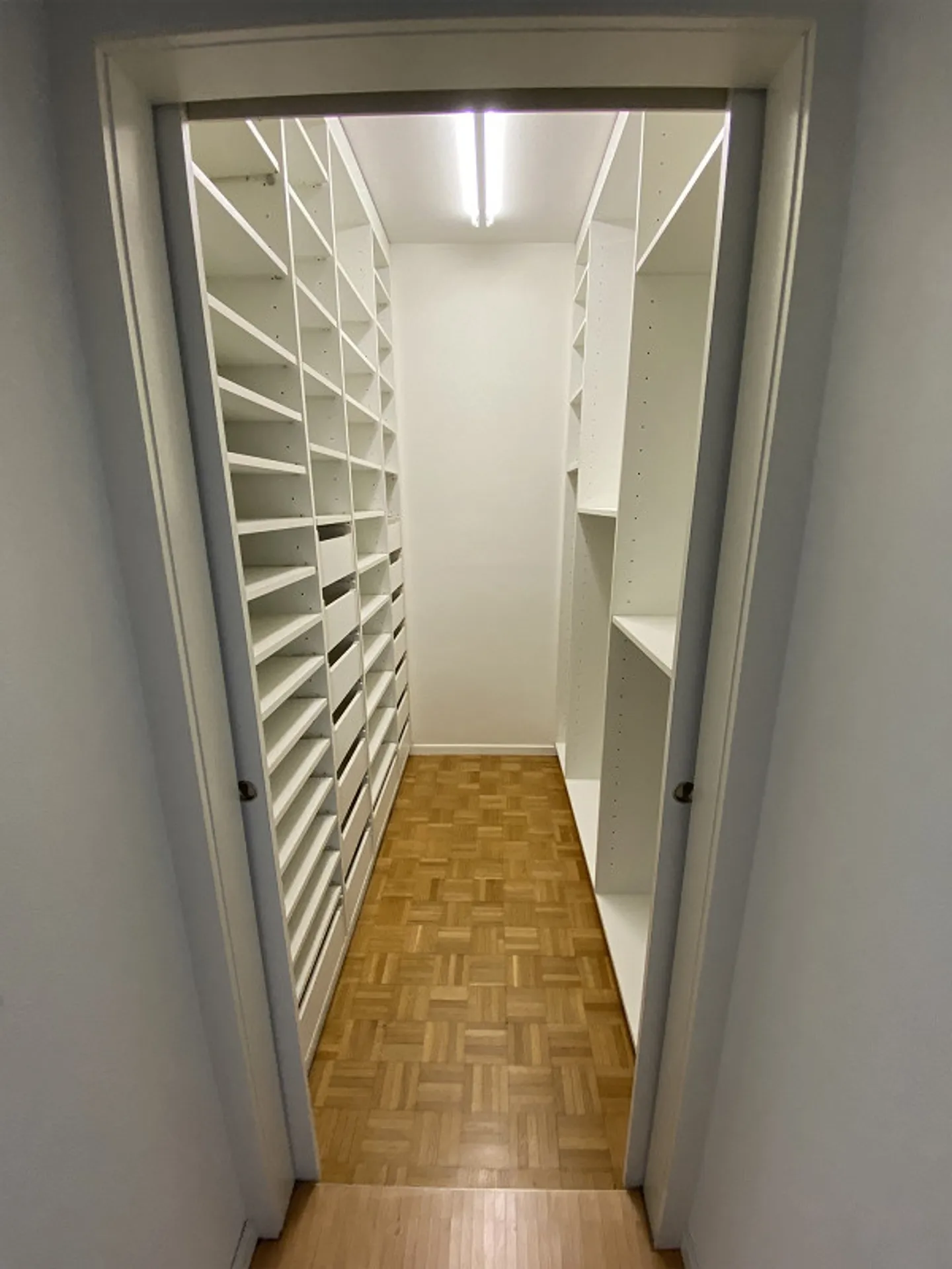 Luxuswohnung mit Terrasse - Foto 10 von 14