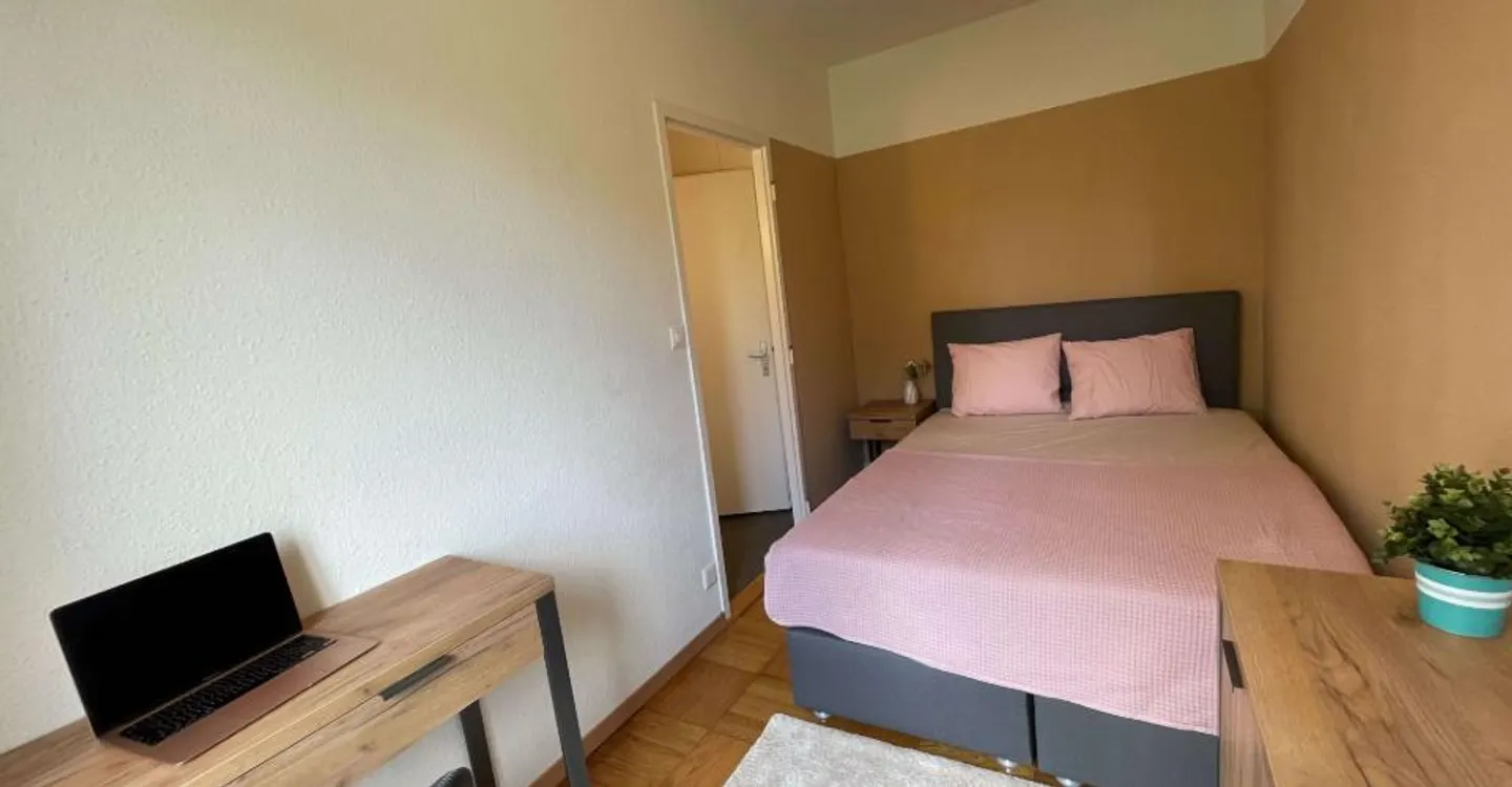 Furnished Room in Prime Location - Photo 1 of 19