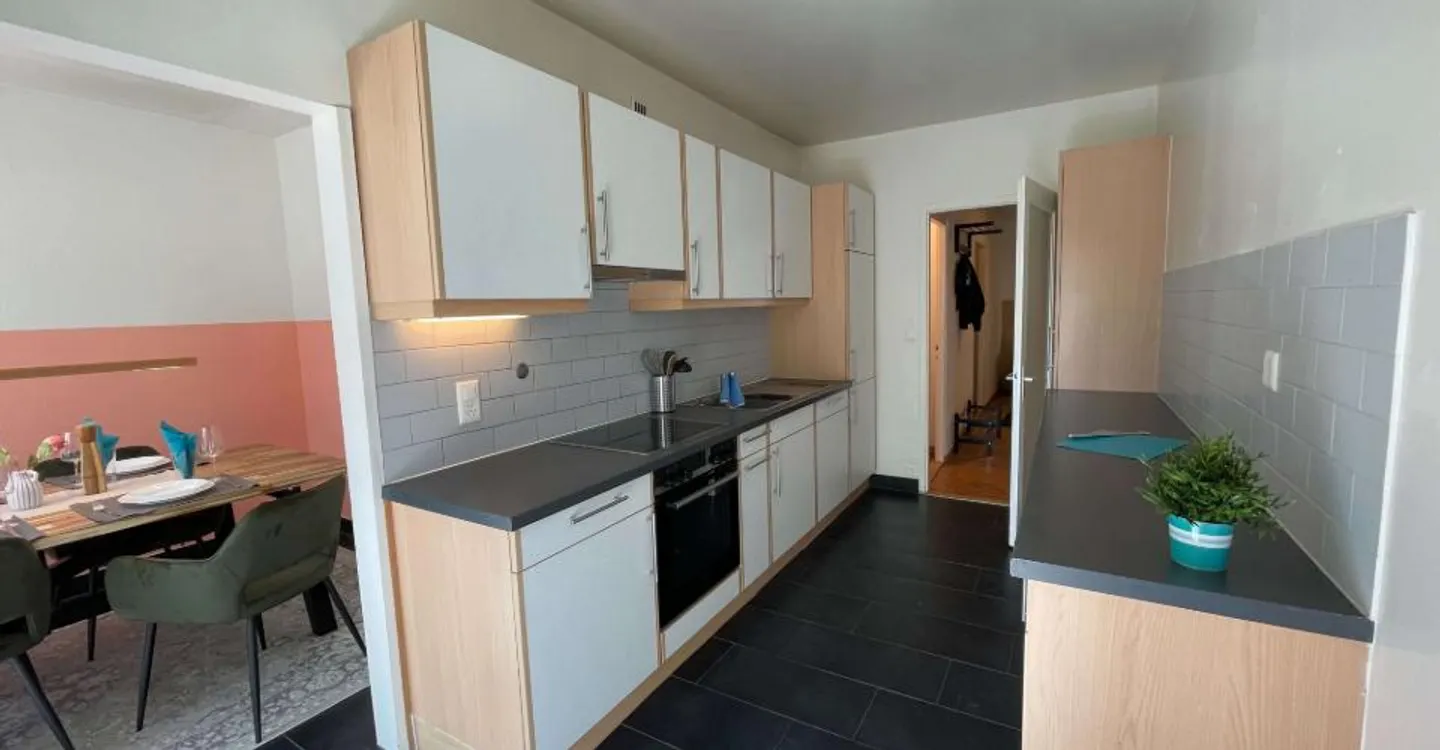 Furnished Room in Prime Location - Photo 13 of 19