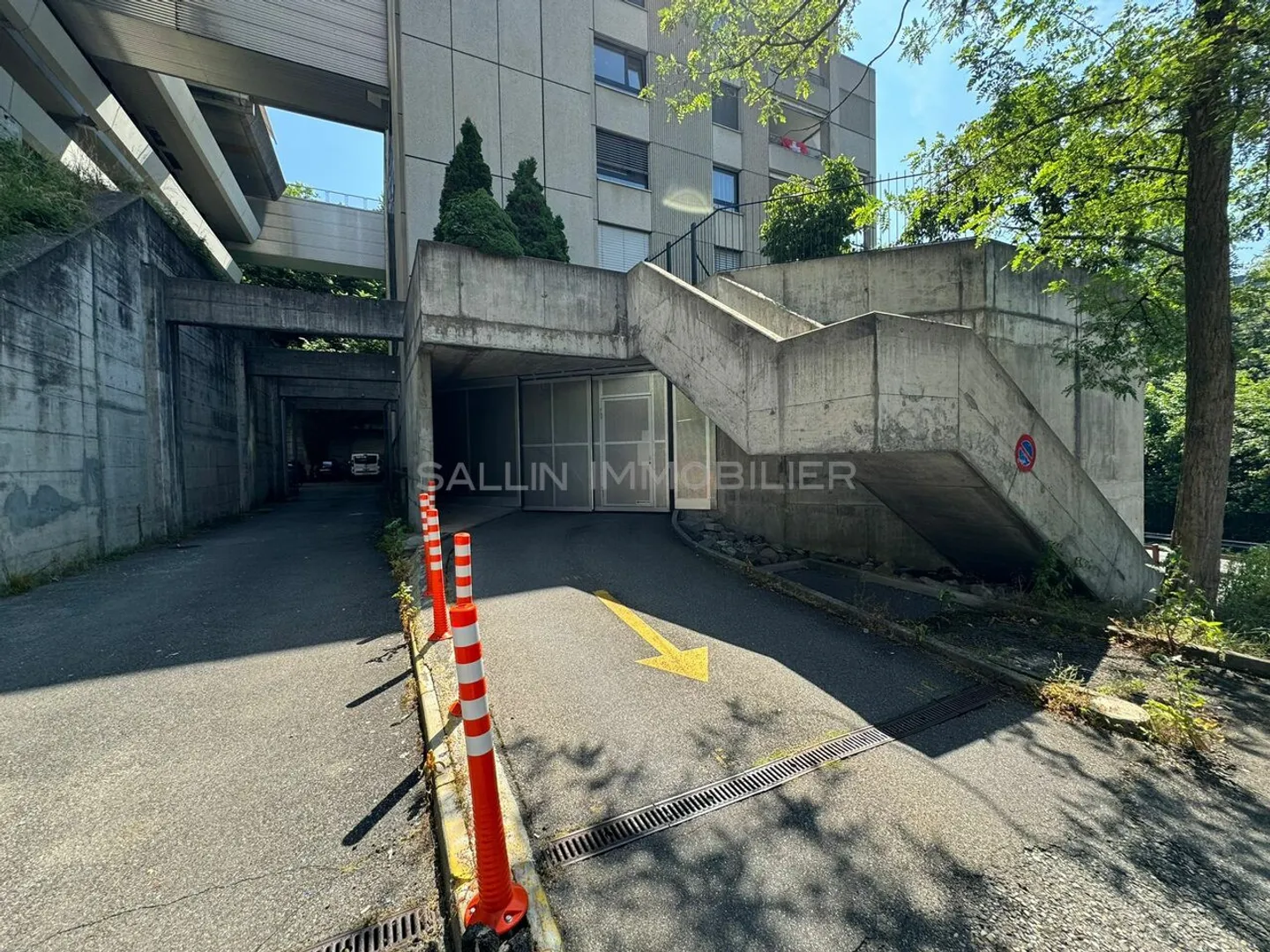 Überdachter Parkplatz mieten - Foto 4 von 4