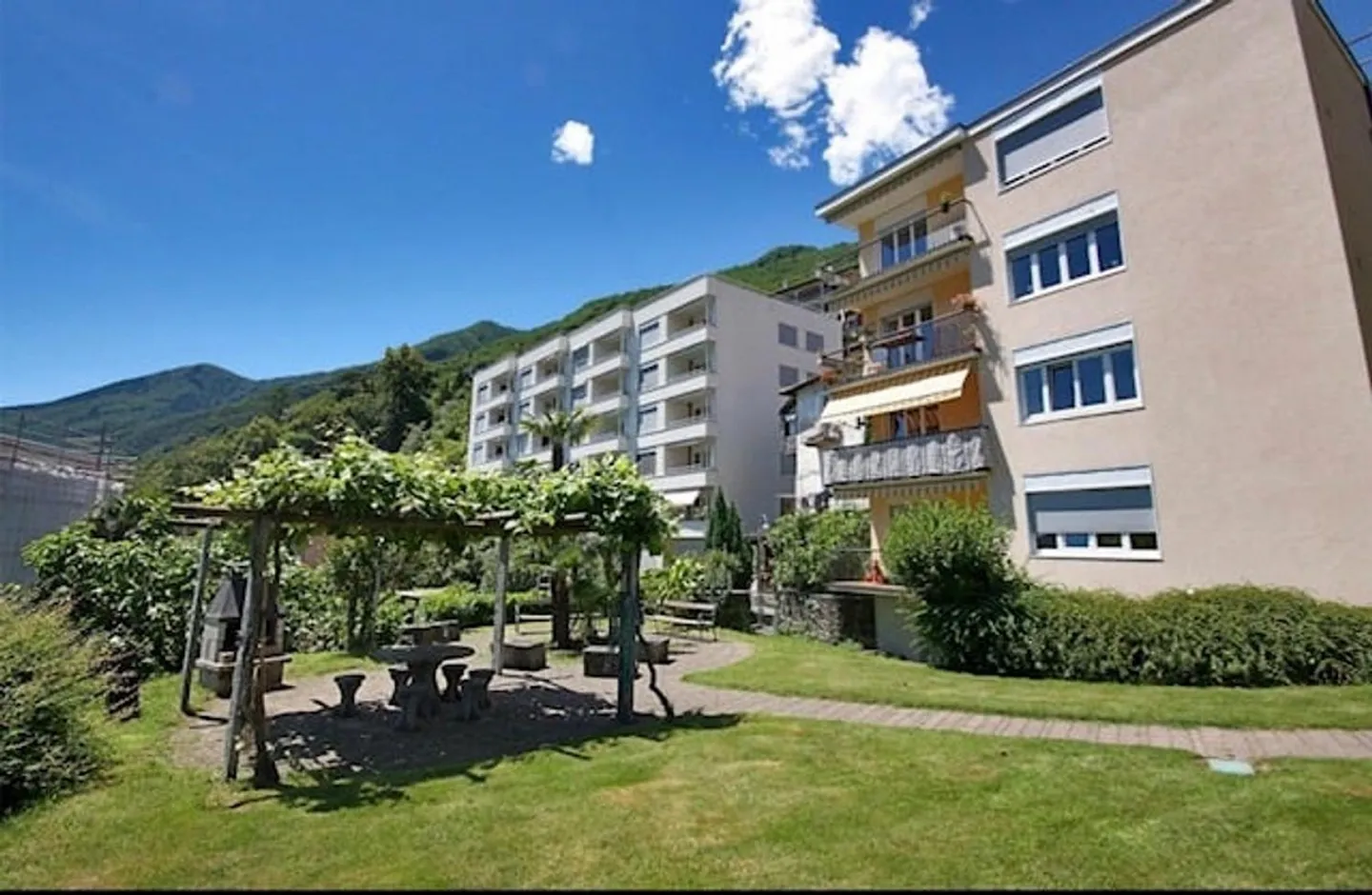 4.5 at a small price - Photo 1 of 20