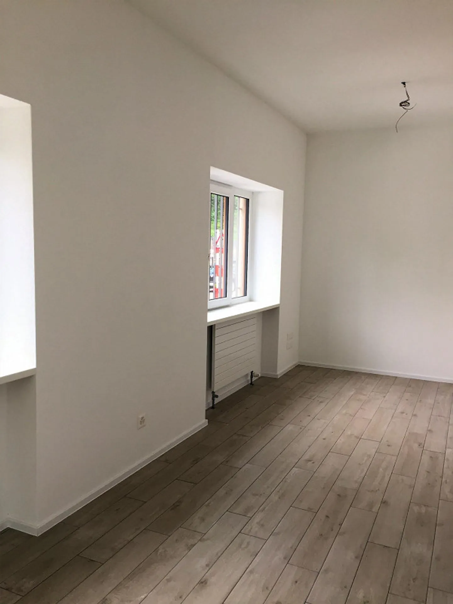 Bâtiment avec espace commercial et grand appartement dans une zone stratégique - Photo 10 sur 19