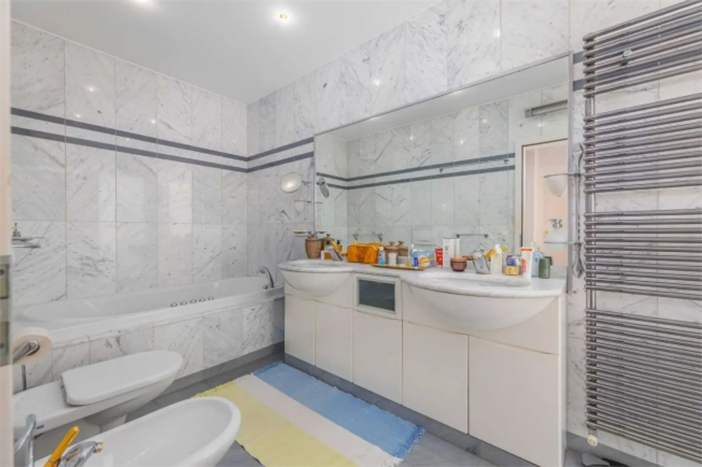 Spacious 7.5 Comfort Rooms in a Residential Area - Photo 9 of 19