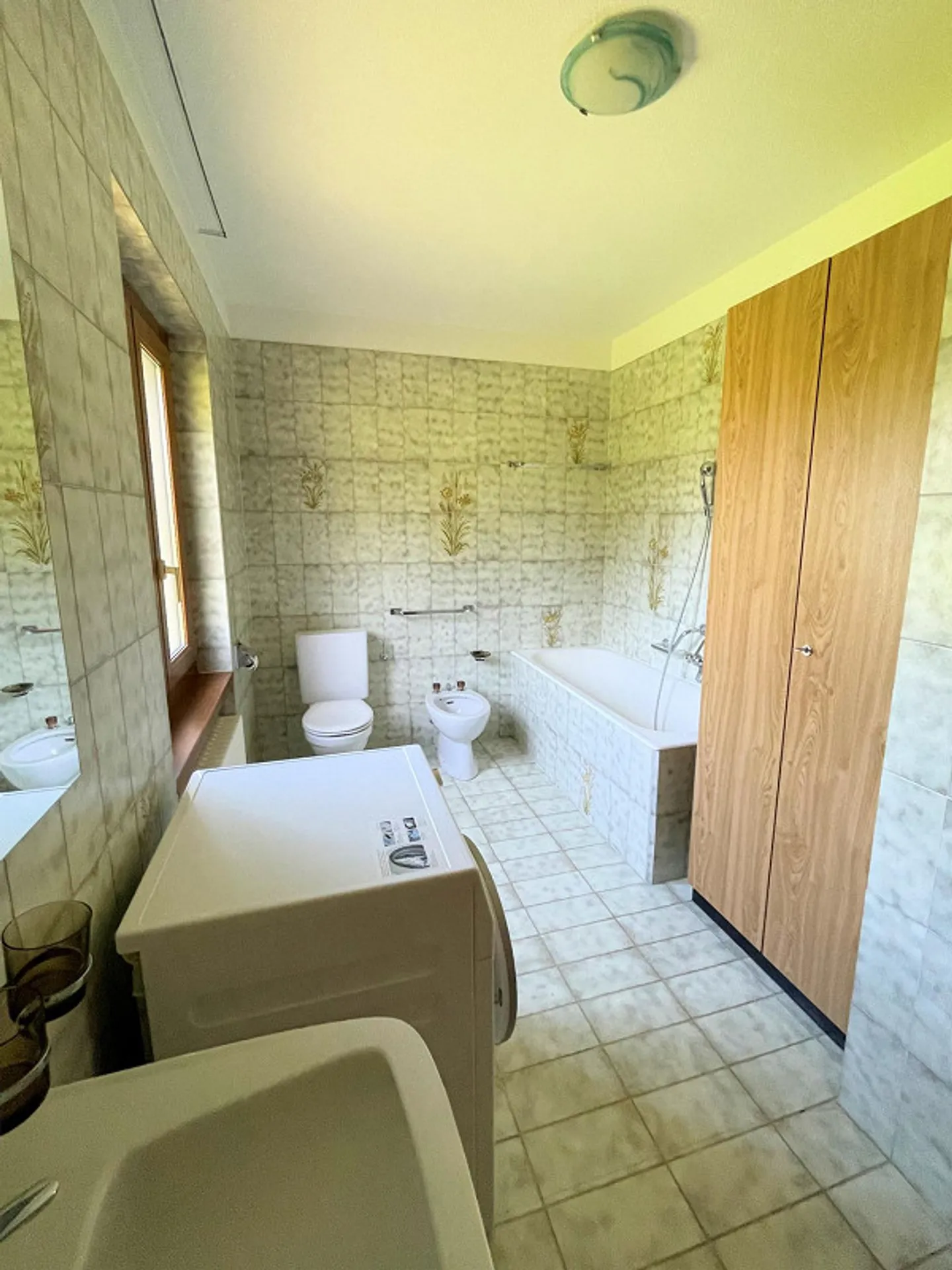Bâtiment avec espace commercial et grand appartement dans une zone stratégique - Photo 18 sur 19