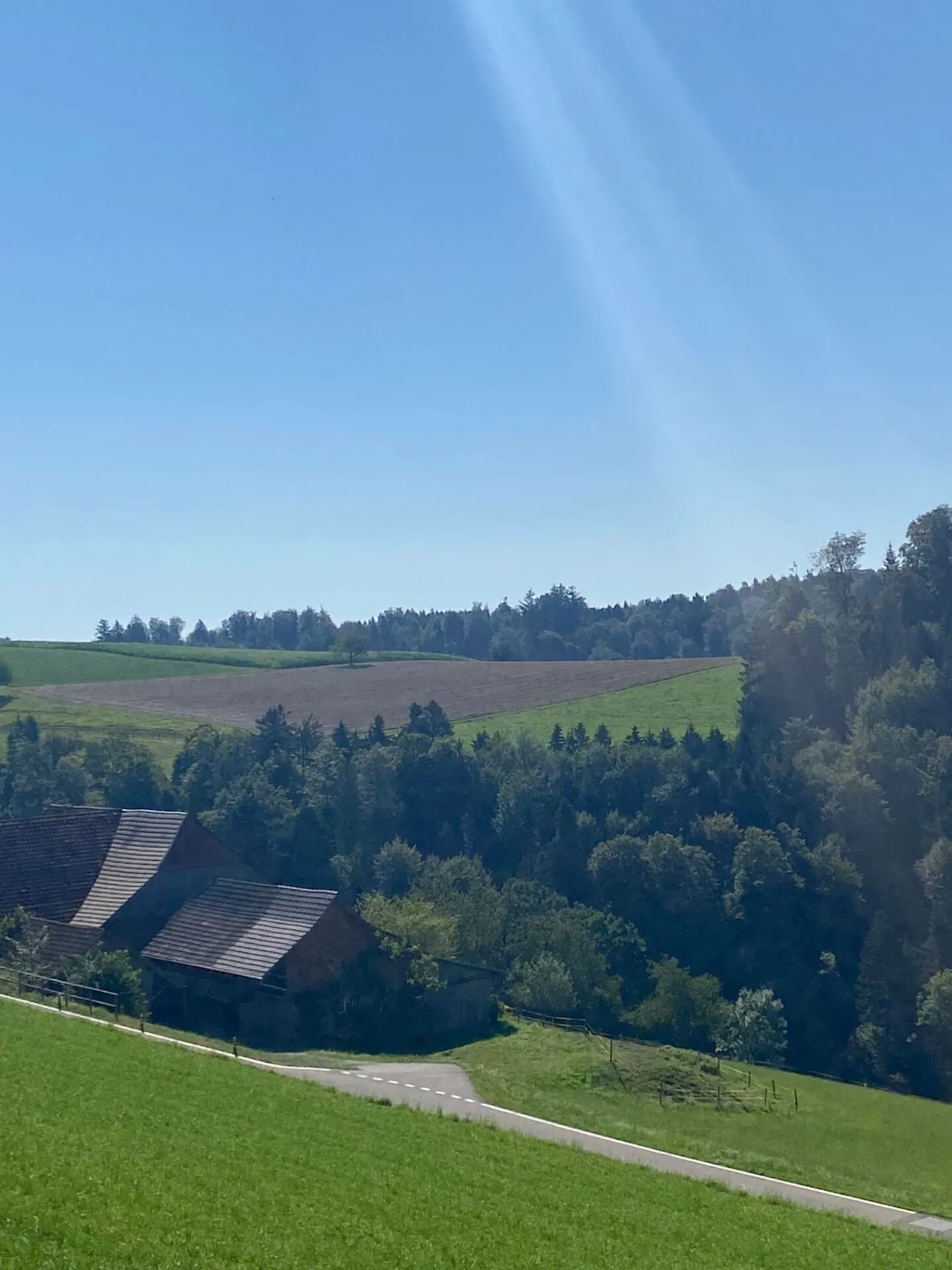 Casa unifamiliare esclusiva in posizione collinare con vista panoramica e appartamento opzionale - Foto 1 di 6
