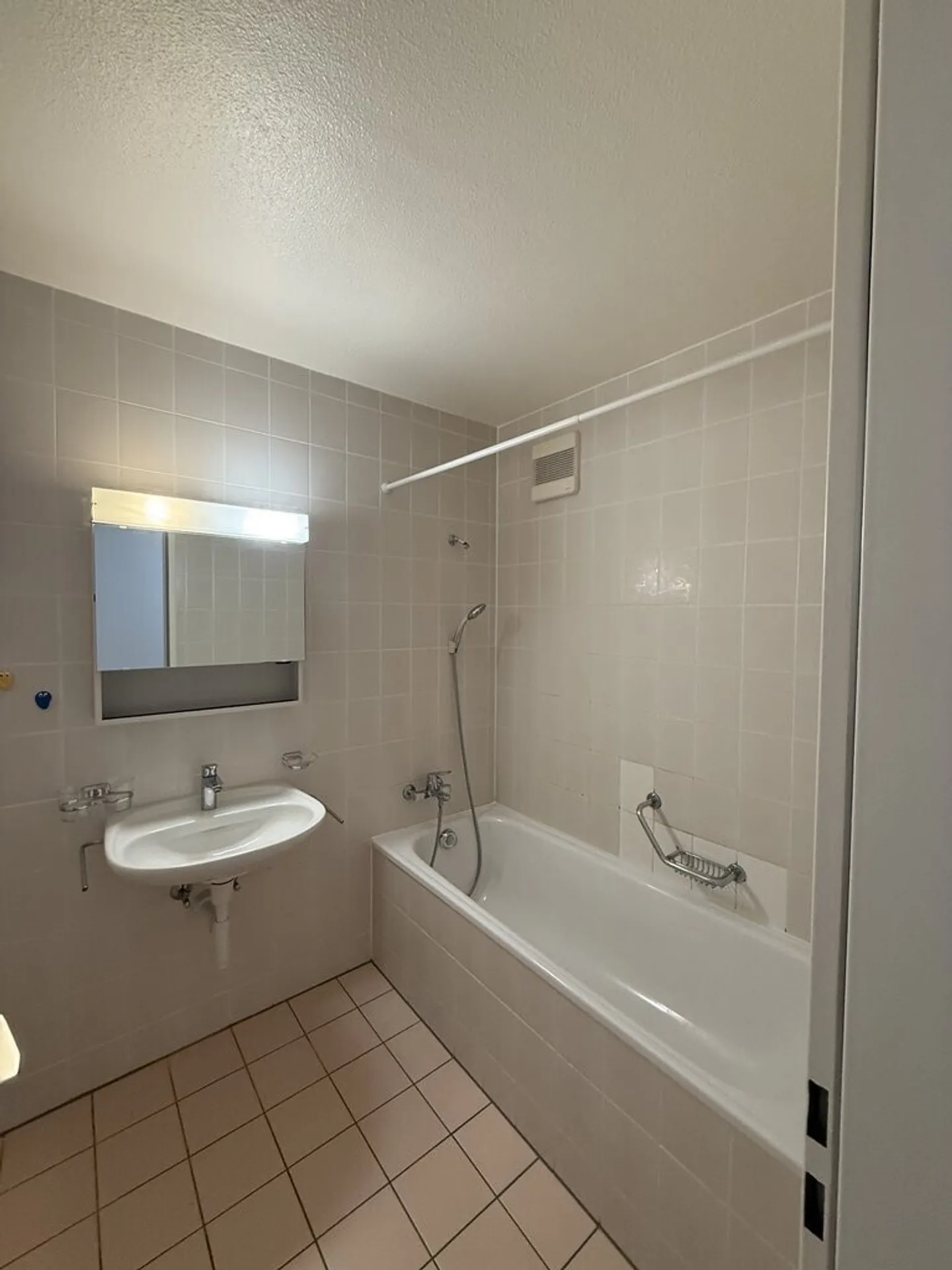 Zu ergreifen! Schöne Wohnung in Ecublens! - Foto 8 von 10