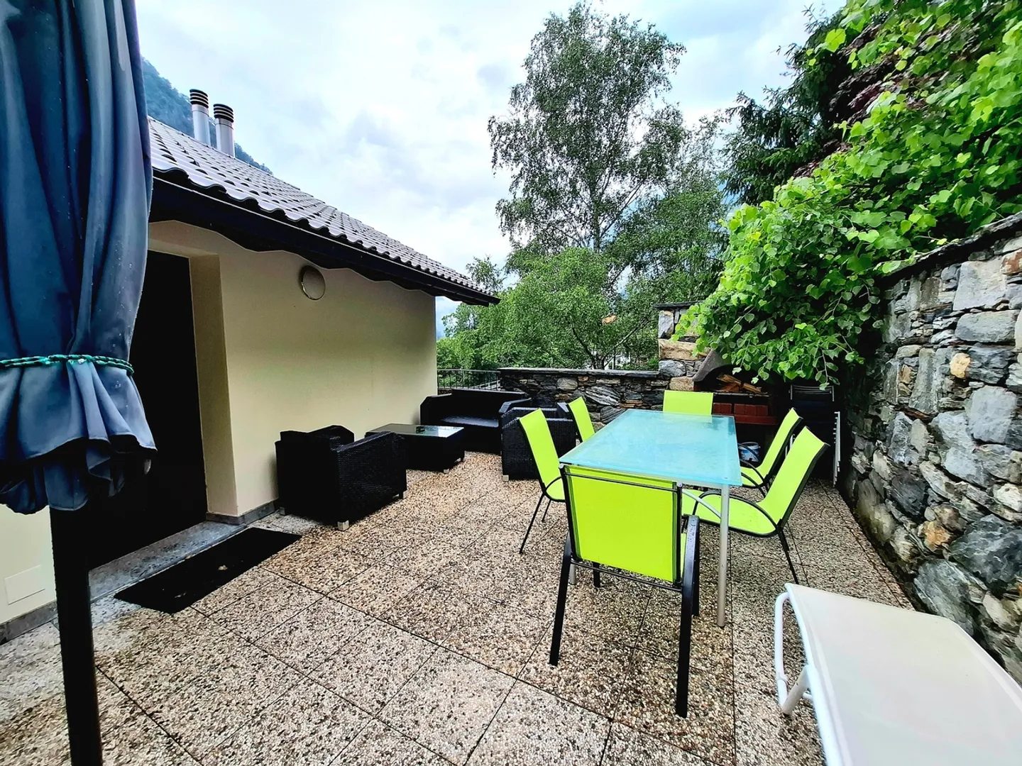 Modern 3.5-room apartment on two levels in Verzasca - Photo 8 of 9