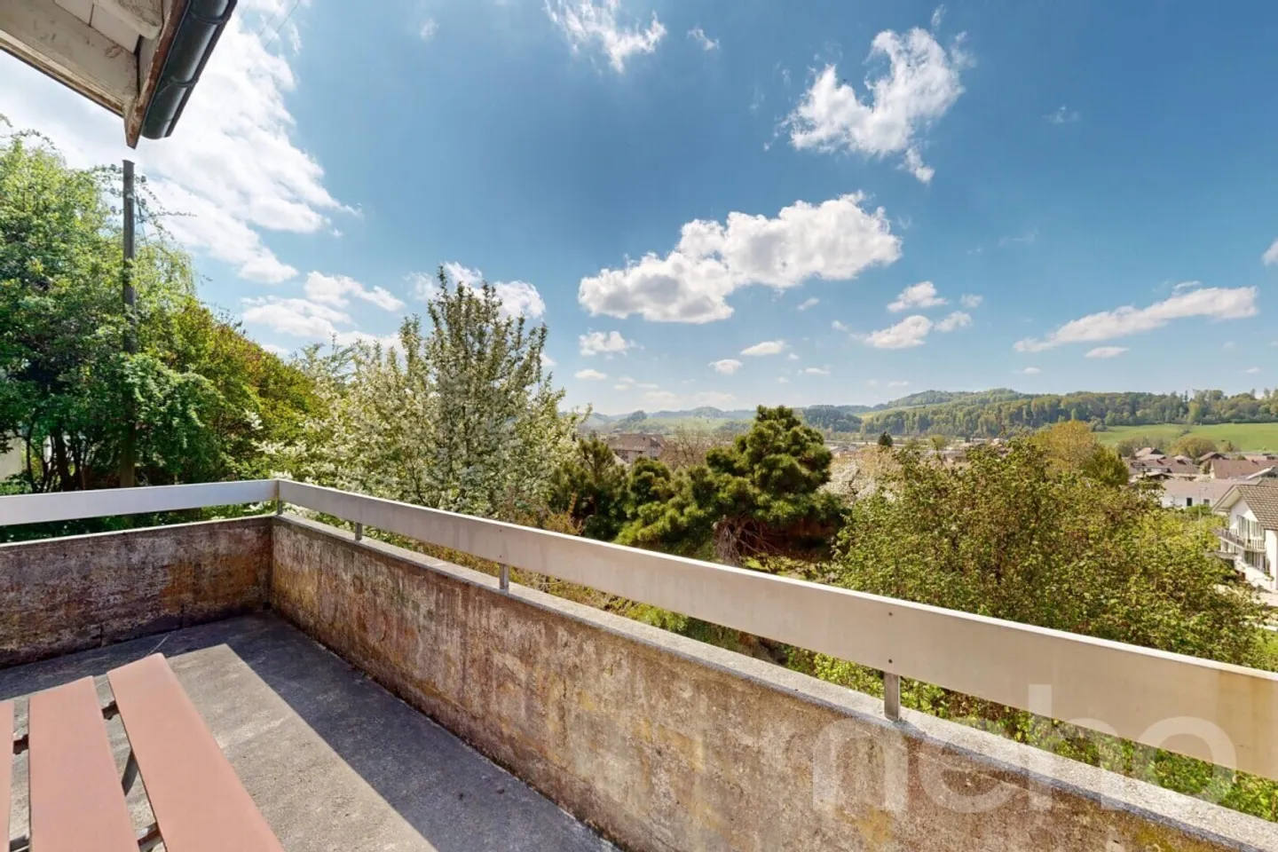 Casa unifamiliare con grande potenziale in una posizione soleggiata a Madiswil - Foto 8 di 12