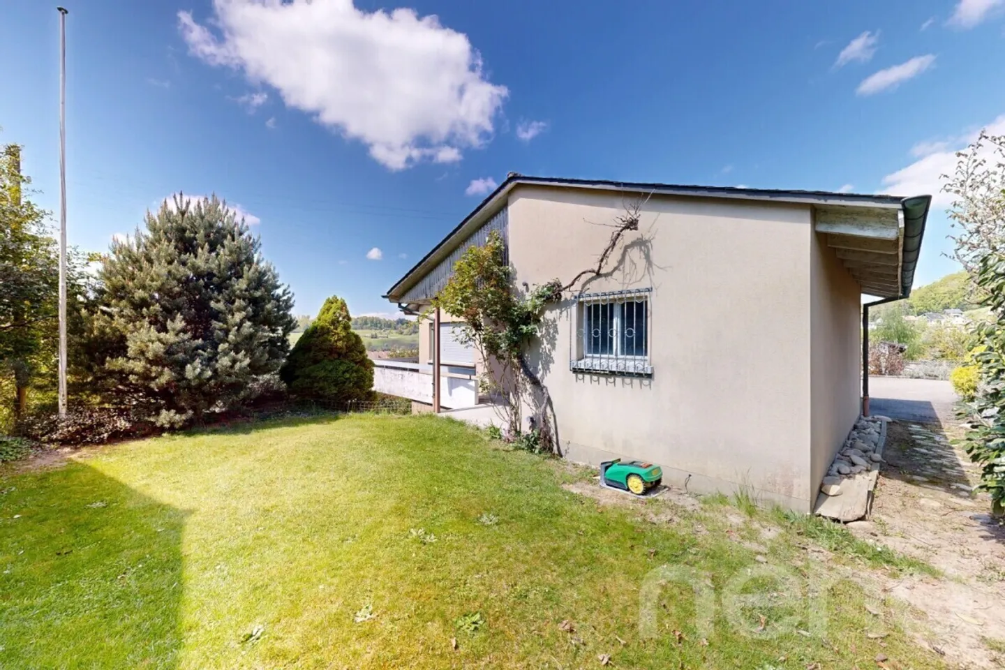 Casa unifamiliare con grande potenziale in una posizione soleggiata a Madiswil - Foto 9 di 12