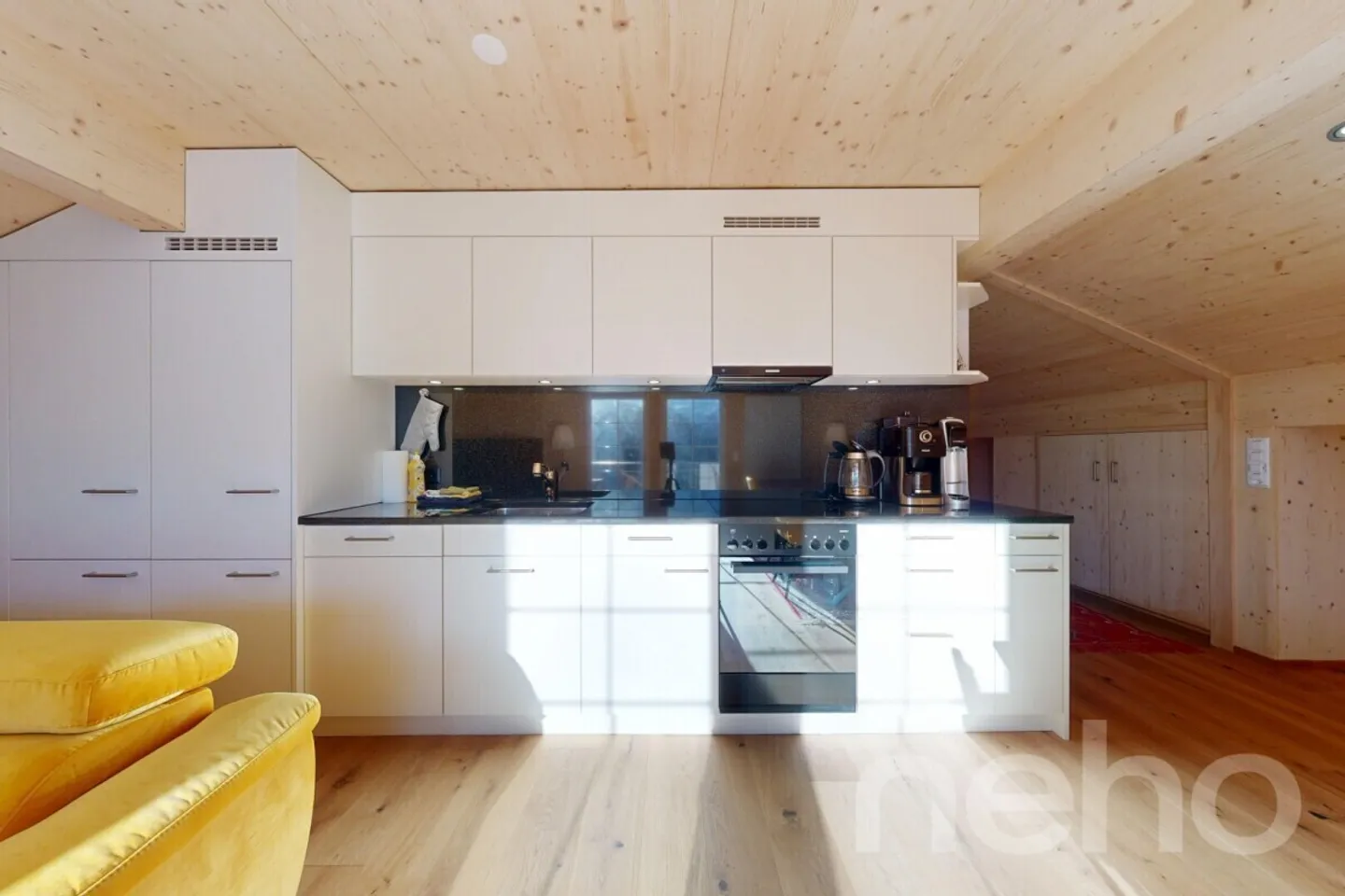 2.5 Room Attic Apartment in Chalet Waldhaus in Braunwald - Photo 5 of 12