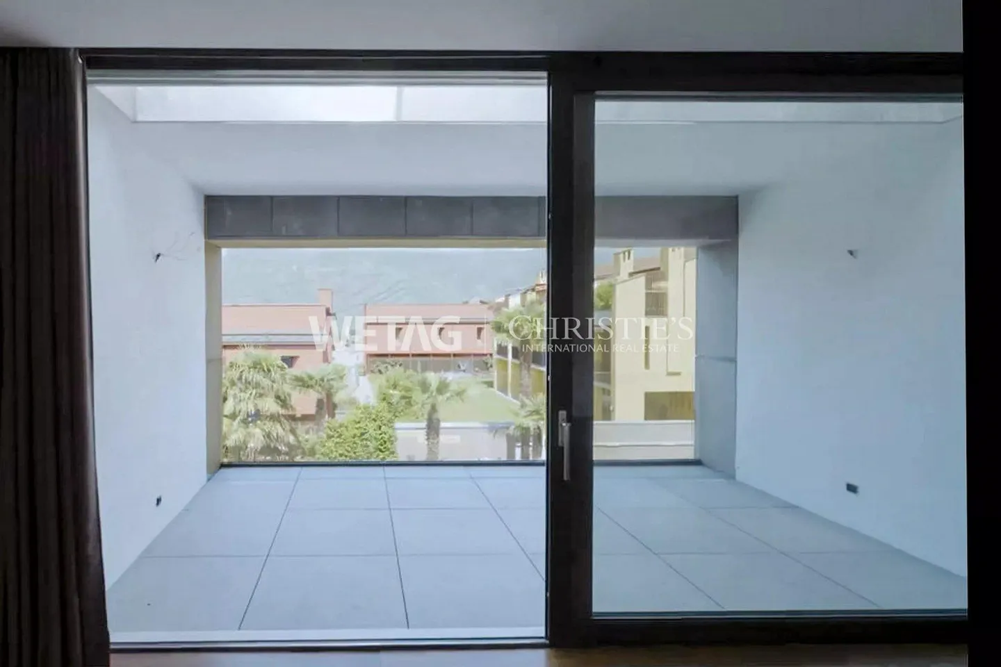 For Sale: Modern 3.5-Room Apartment in Lugano-Comano, Recently... - Photo 8 of 13