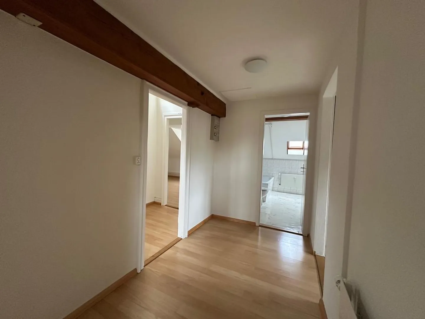 Bright attic apartment in the quiet Bachletten district - Photo 12 of 12