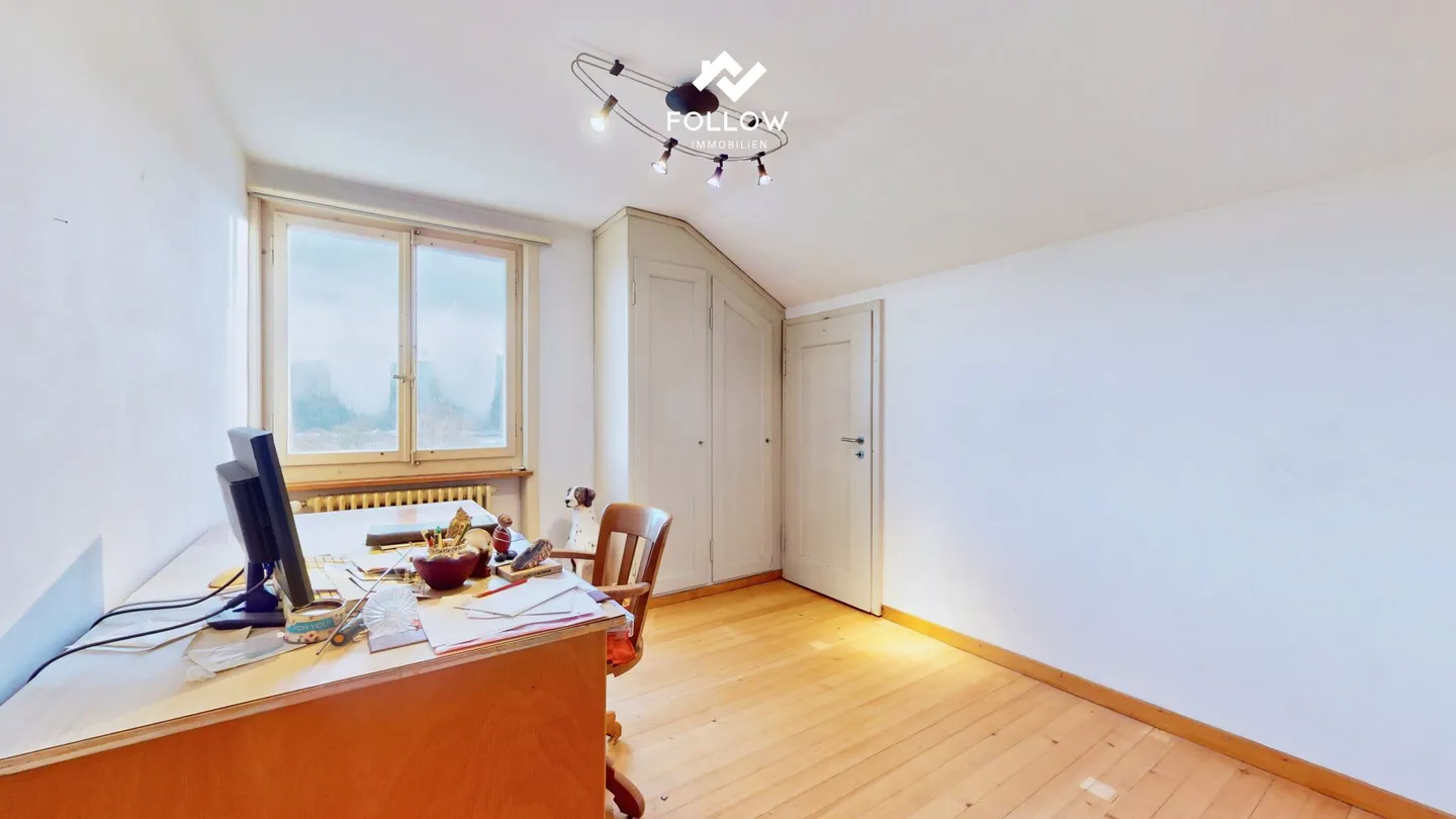 Affascinante casa unifamiliare con vista - Foto 7 di 14
