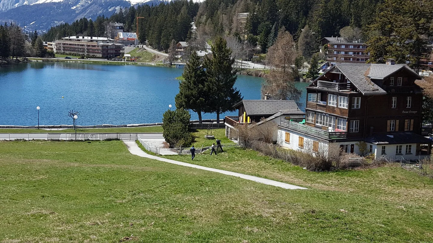 Prime Land in Crans-Montana - Photo 2 of 13