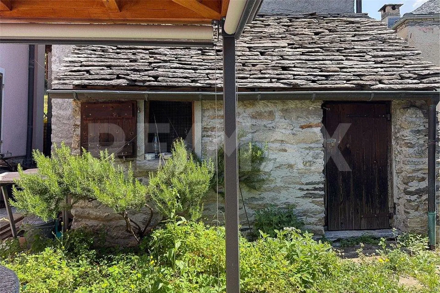 Casa familiare con giardino incantevole - Foto 6 di 13