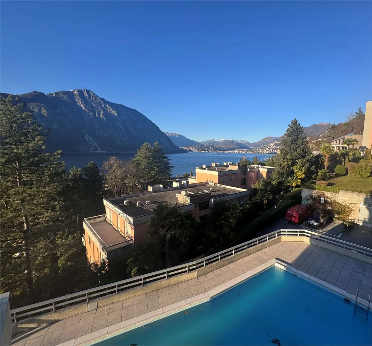 Appartamento Incantevole con Vista Lago - Foto 3 di 13