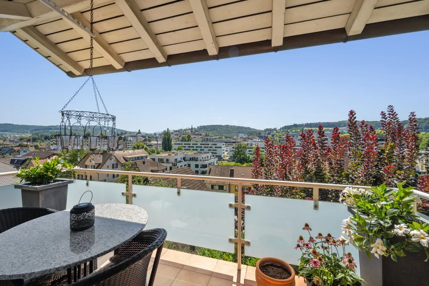 Charmantes Einfamilienhaus mit Garten - Foto 2 von 13