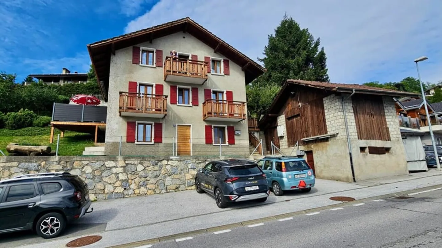 Mehrfamilienhaus - Foto 5 von 13